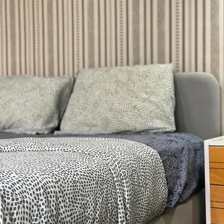 Sri-indo Guest house *